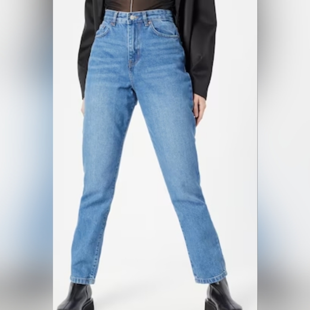 NASTY GAL Classic Blue Denim. Size 10 - 38